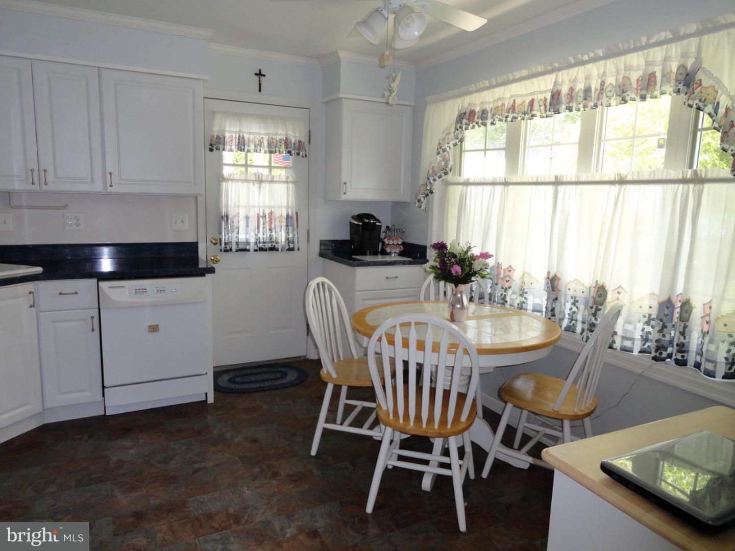 646 Good Intent Road Blackwood, NJ 08012 - Photo 5 of 25 Kitchen