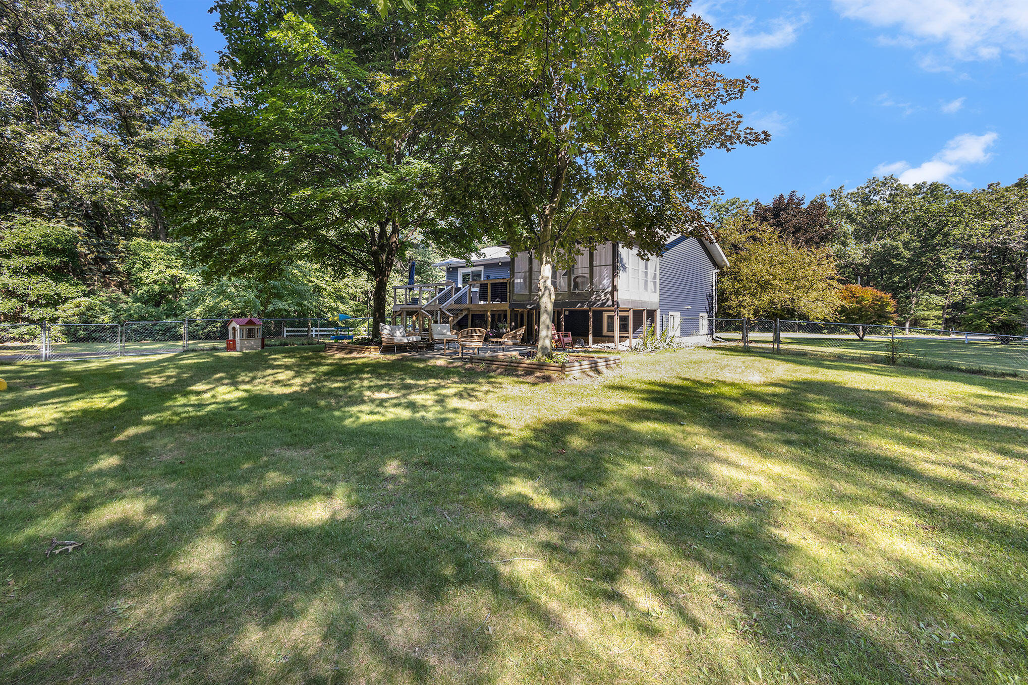 4345 MacArthur Road Muskegon, MI 49442 - Photo 33 of 37 690A5493