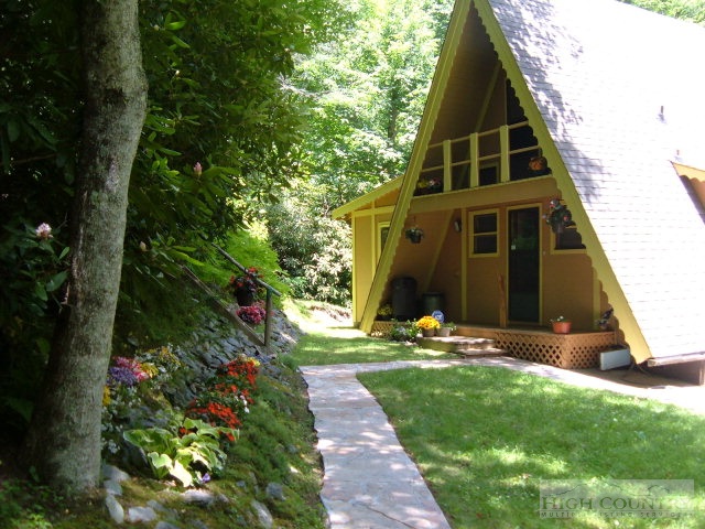 193 Diamond Ranch Road Boone, NC 28607 - Photo 2 of 26 Gallery Image 2