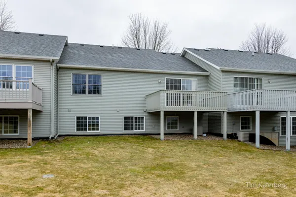 $339,900 | 2940 Bentbrooke Drive, Unit 63, Holland, MI 49424