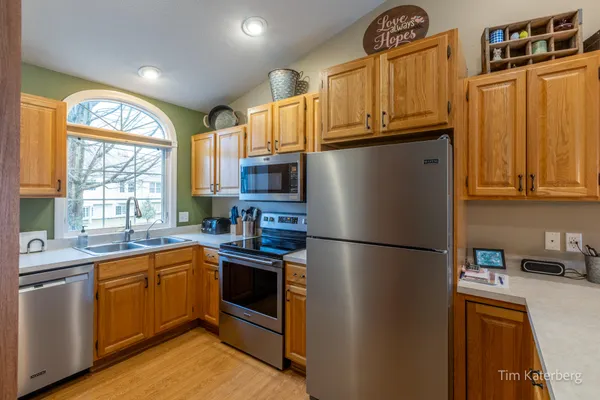 $339,900 | 2940 Bentbrooke Drive, Unit 63, Holland, MI 49424