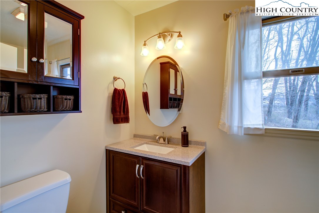 138 Wickham Square, Unit 6 Boone, NC 28607 - Photo 19 of 31 Gallery Image 19