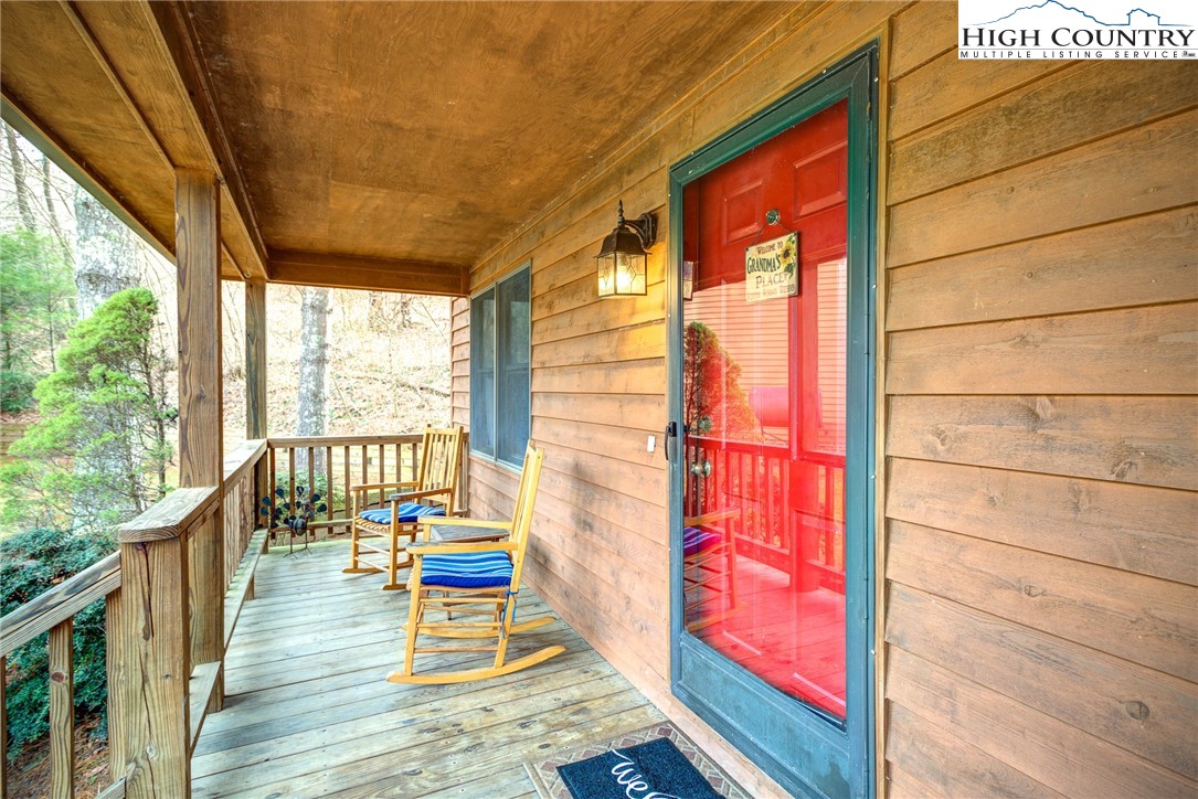 138 Wickham Square, Unit 6 Boone, NC 28607 - Photo 4 of 31 Gallery Image 4