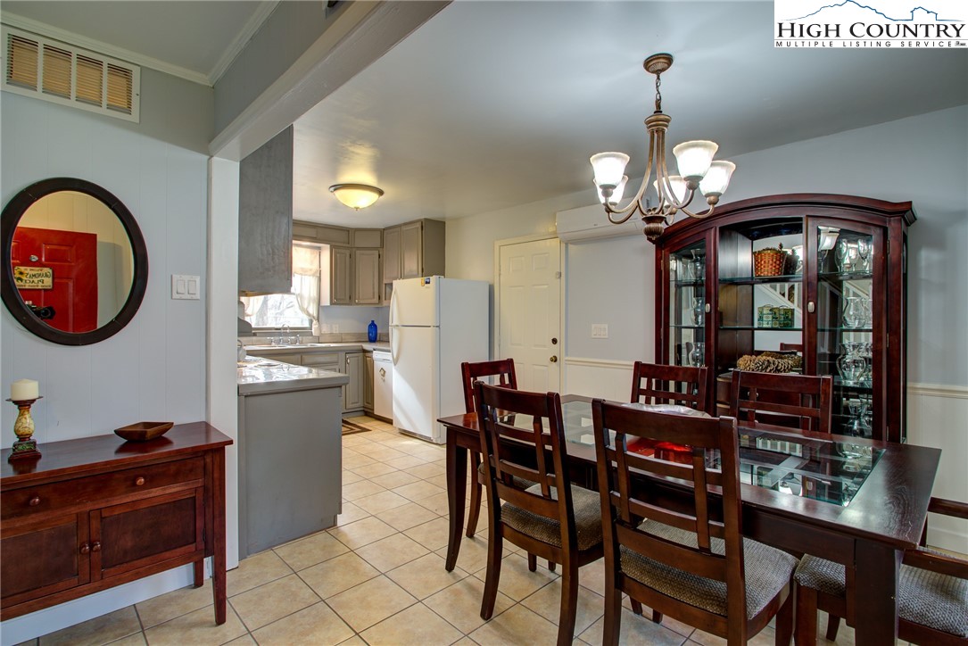 138 Wickham Square, Unit 6 Boone, NC 28607 - Photo 5 of 31 Gallery Image 5