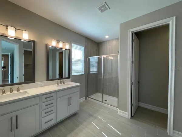 $2,750 | 4612 Almada Lane, Wesley Chapel, FL 33543