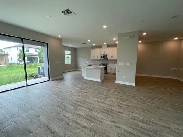 $2,750 | 4612 Almada Lane, Wesley Chapel, FL 33543