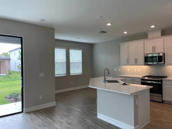 $2,750 | 4612 Almada Lane, Wesley Chapel, FL 33543