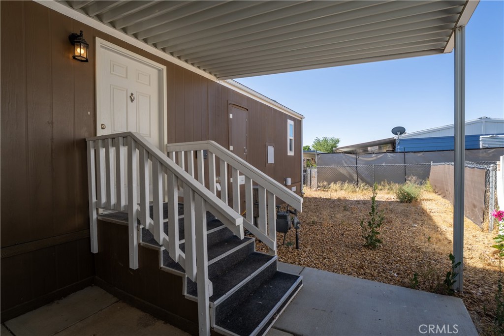 20683 Waalew Road, Unit SPC B48 Apple Valley, CA 92307 - Photo 5 of 31