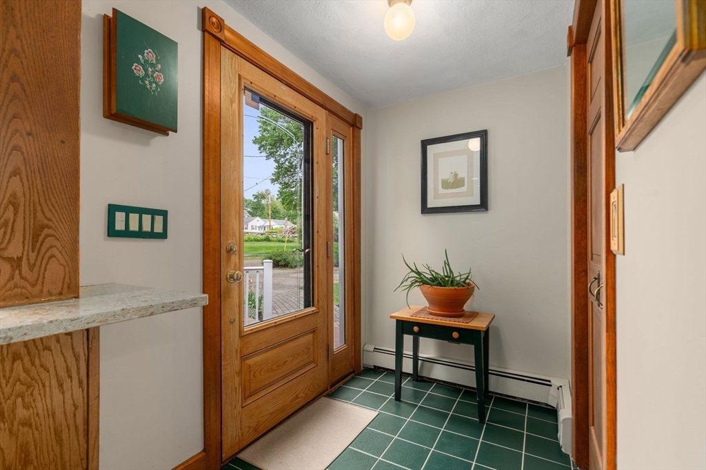 18 Ivy Road Littleton, MA 01460 - Photo 10 of 32