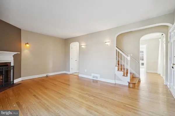$4,000 | 313 East Mason Avenue, Alexandria, VA 22301