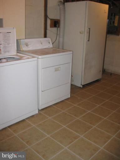 12414 Feldon Street Silver Spring, MD 20906 - Photo 5 of 18 Laundry Area 1