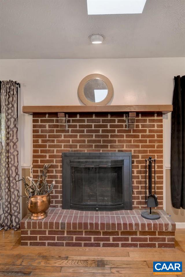 12 Laguna Road Palmyra, VA 22963 - Photo 8 of 50 a living room with fireplace