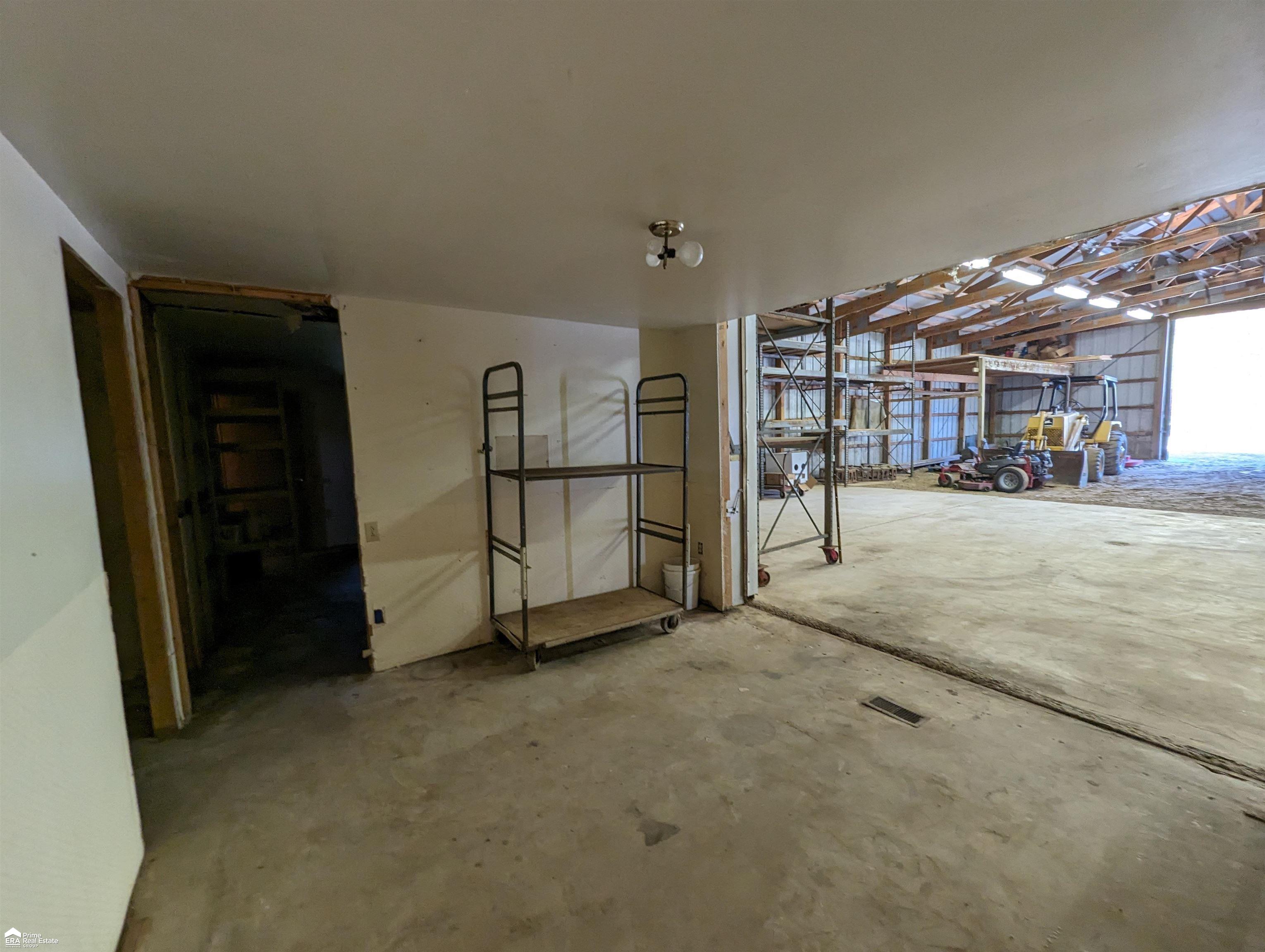 6471 Torrey Road Flint, MI 48507 - Photo 20 of 37