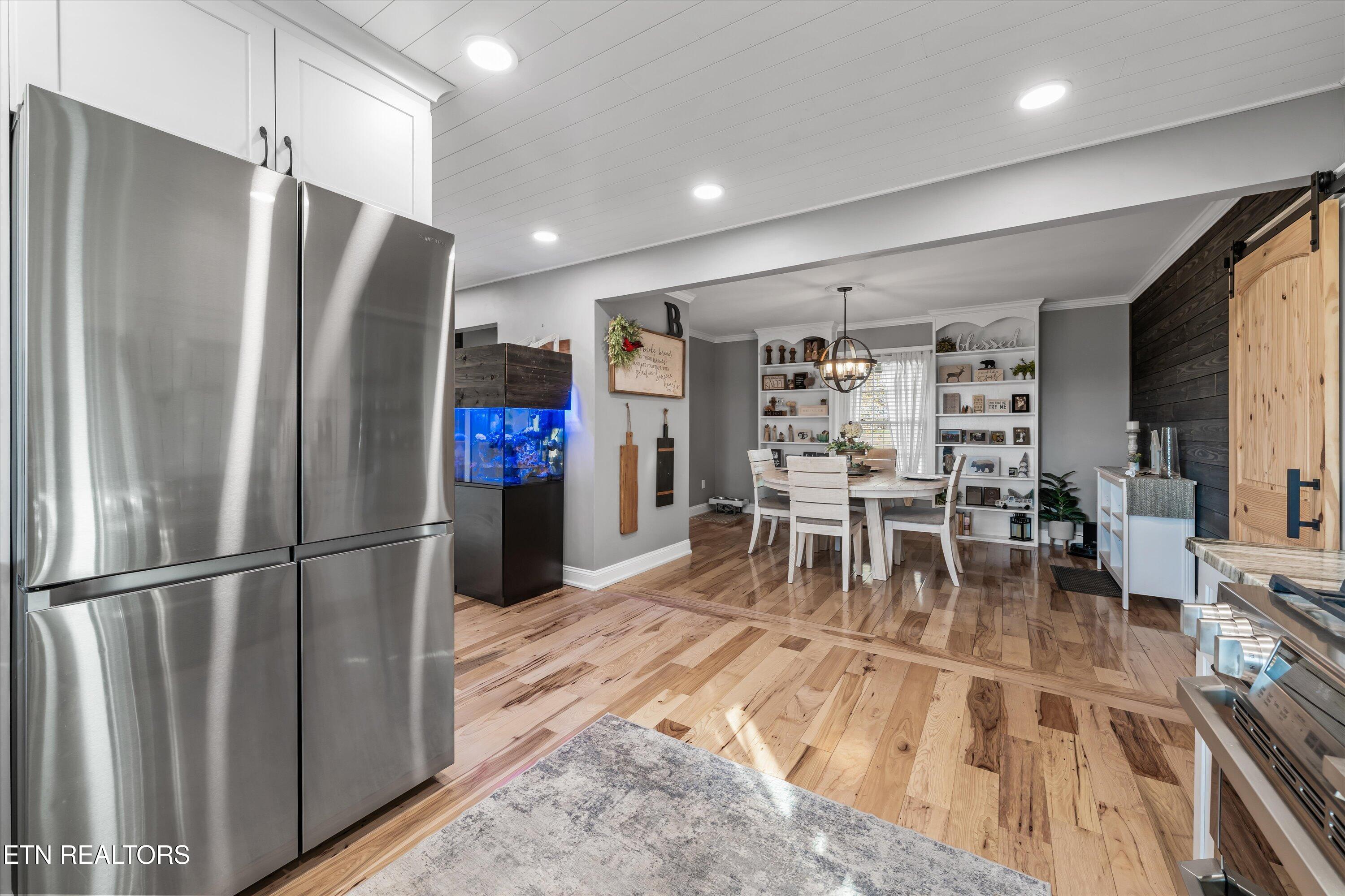 2940 Beecarter Road Dandridge, TN 37725 - Photo 21 of 54 22-Kitchen and Dining