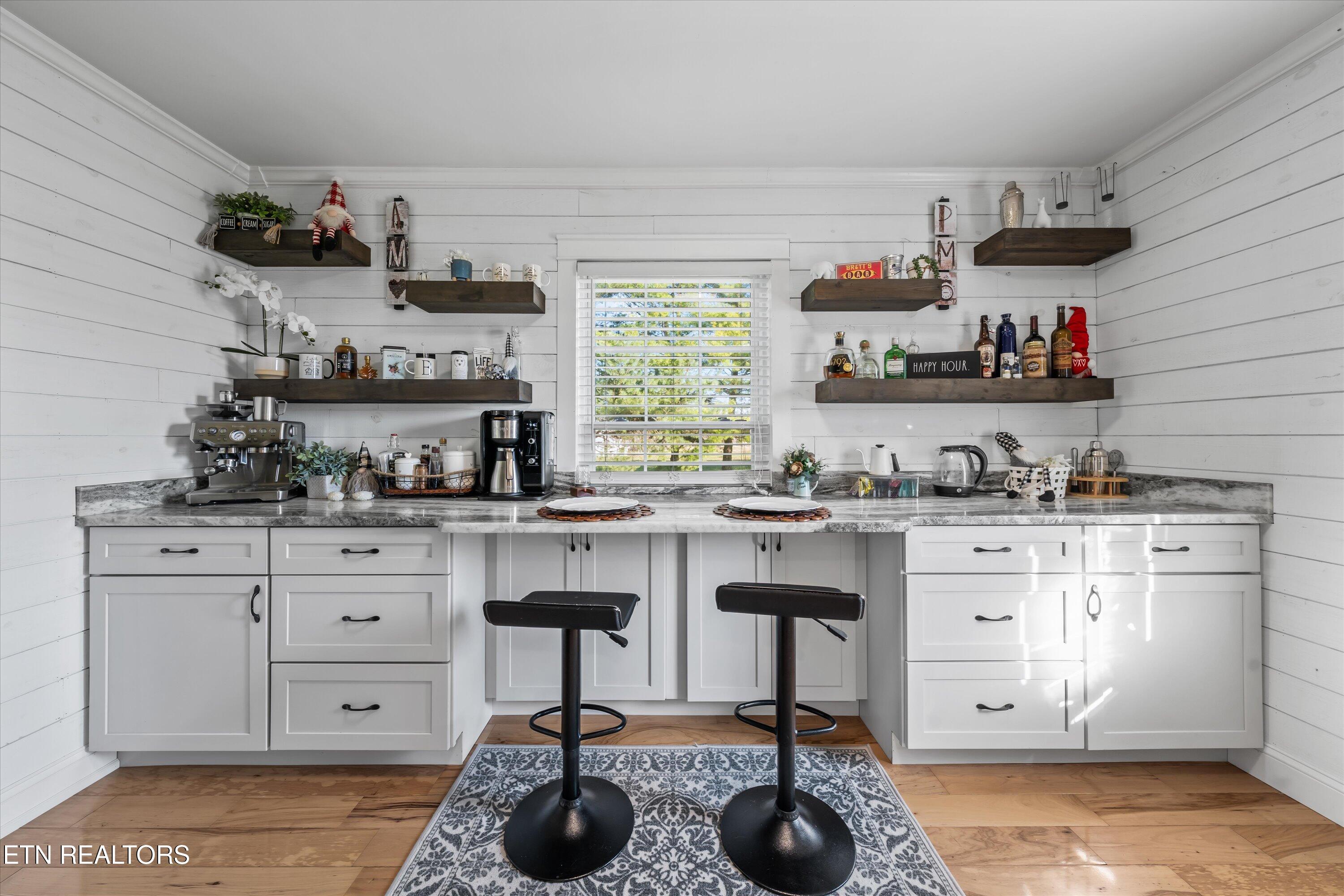 2940 Beecarter Road Dandridge, TN 37725 - Photo 22 of 54 21-Butlers Pantry