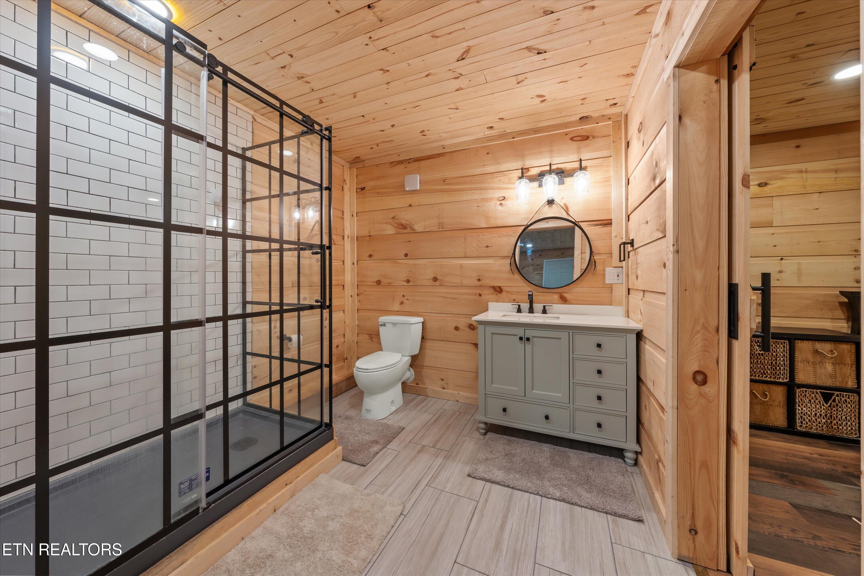 2940 Beecarter Road Dandridge, TN 37725 - Photo 44 of 54 41-Basement Shower