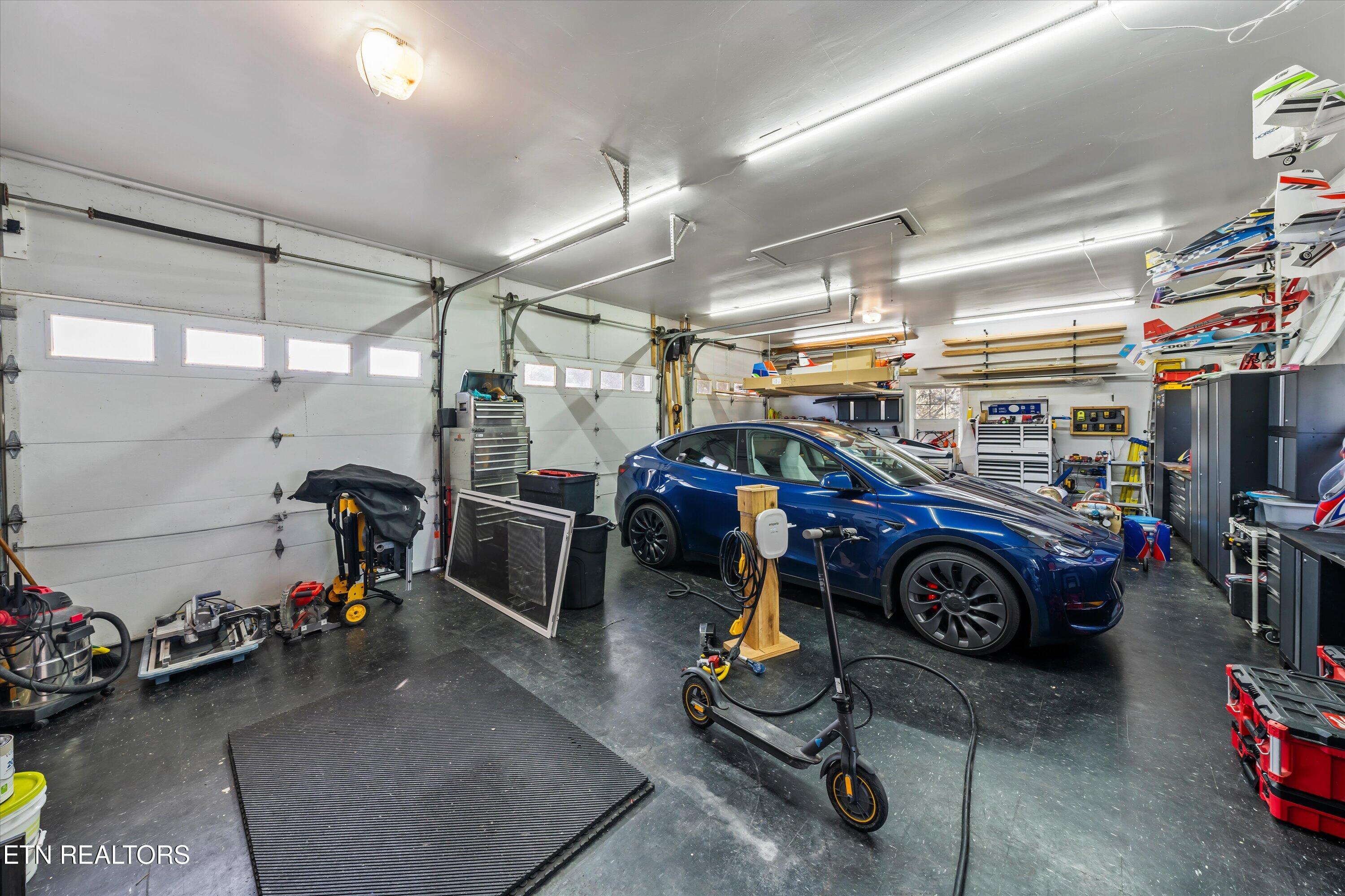 2940 Beecarter Road Dandridge, TN 37725 - Photo 45 of 54 03-3 Car Garage