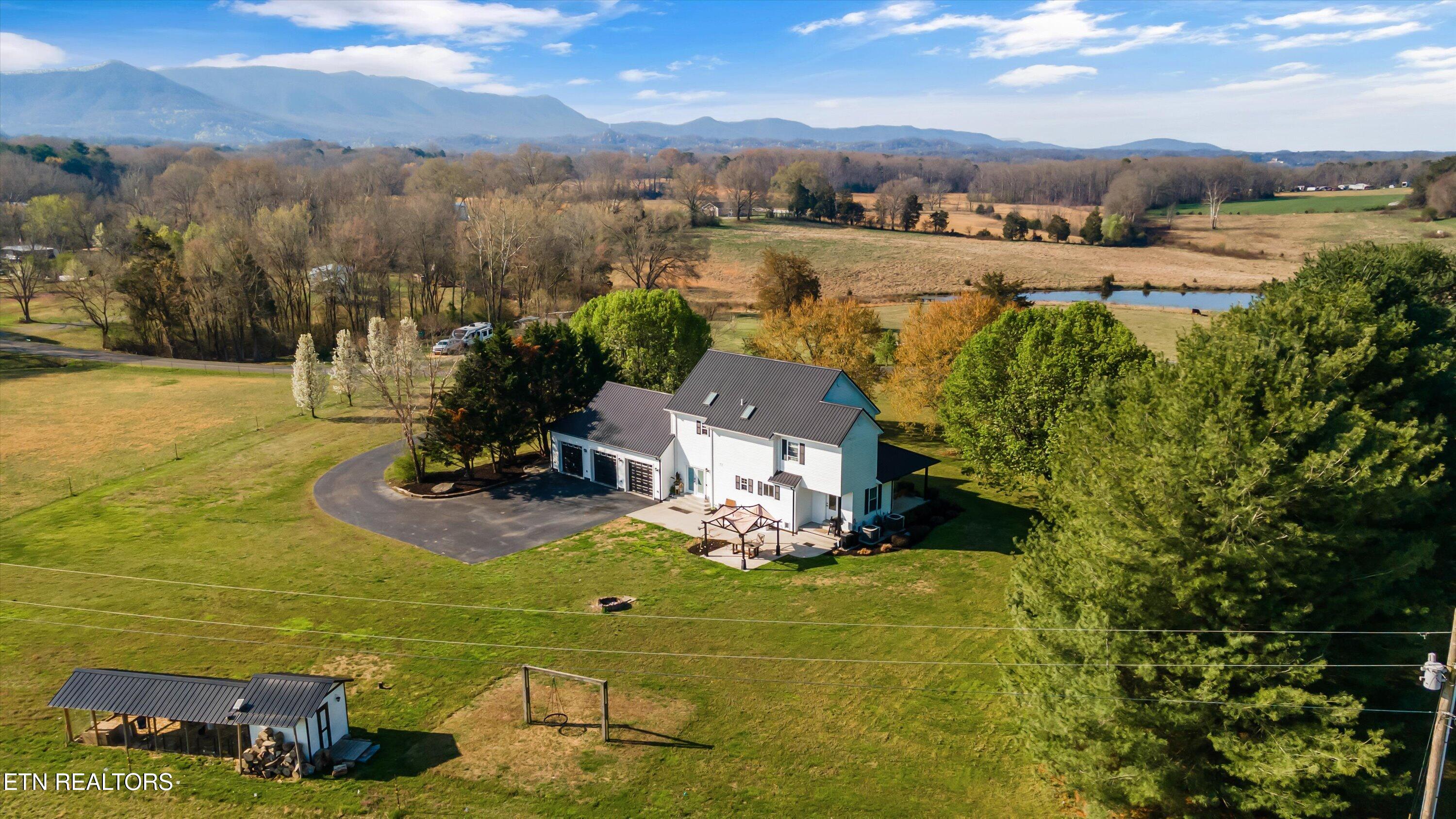 2940 Beecarter Road Dandridge, TN 37725 - Photo 49 of 54 50-Back Aerial