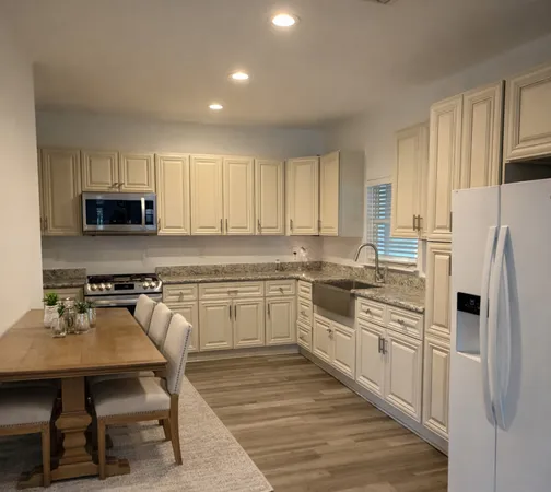 $1,850 | 508 East Thompson Place, San Antonio, TX 78225