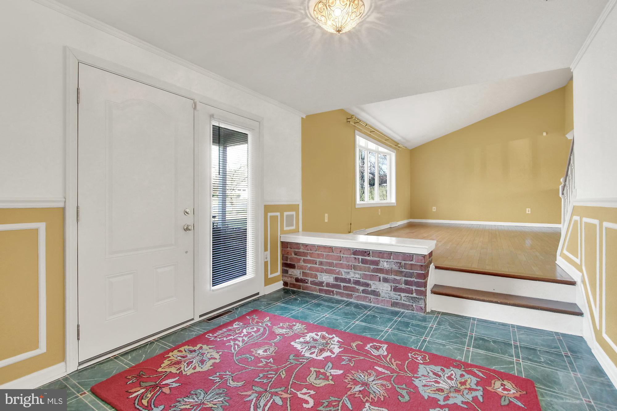 520 Spring House Road Camp Hill, PA 17011 - Photo 2 of 26 Foyer