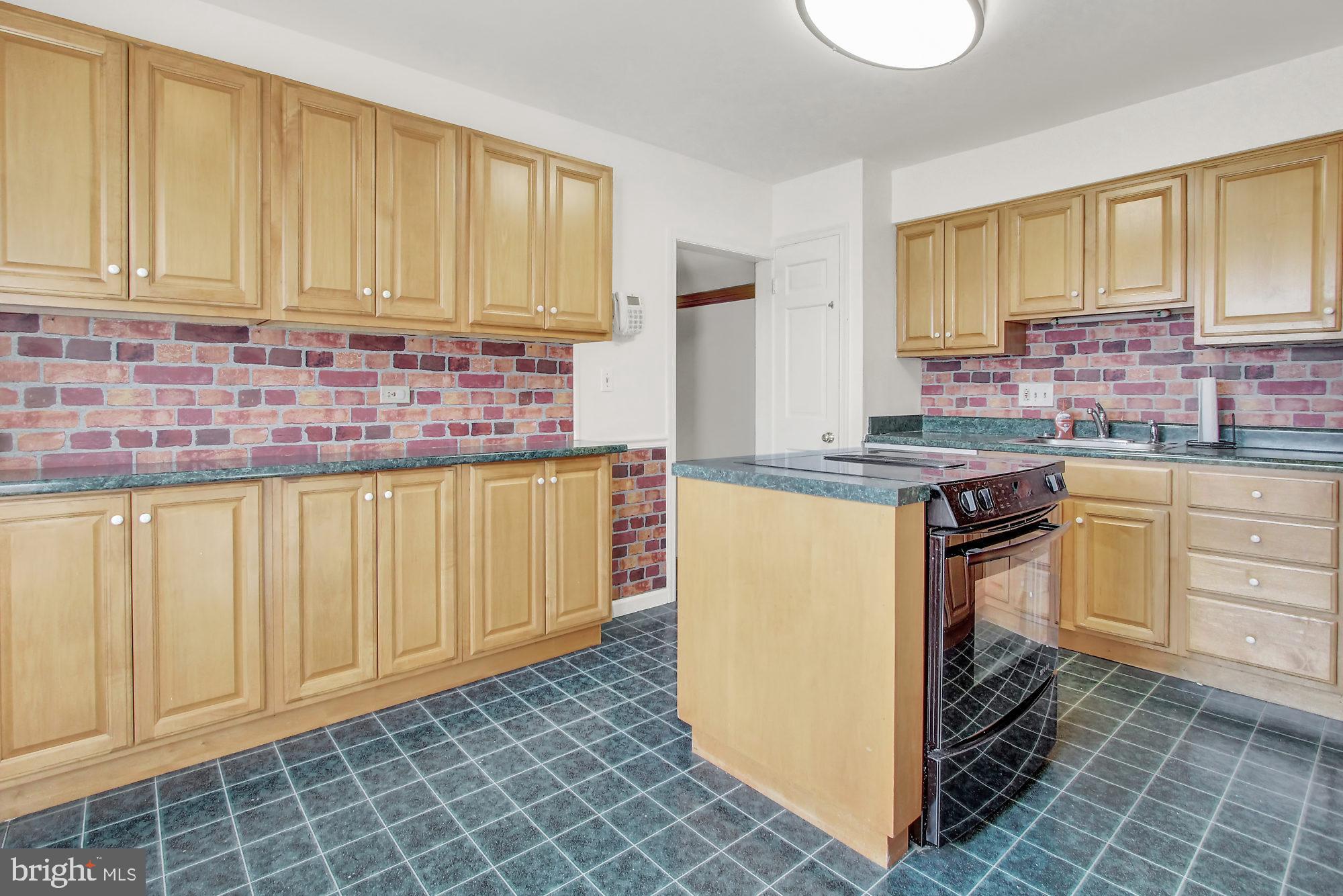 520 Spring House Road Camp Hill, PA 17011 - Photo 8 of 26 Kitchen