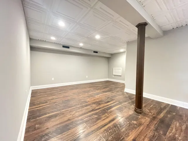 $2,200 | 1606 North Poplar Avenue, Round Lake Beach, IL 60073