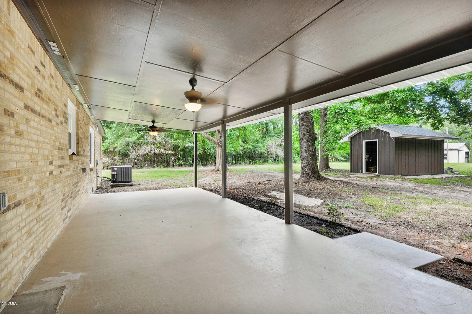 13518 John Clark Road Gulfport, MS 39503 - Photo 16 of 20 016_1600x1067_mls_1600x1067
