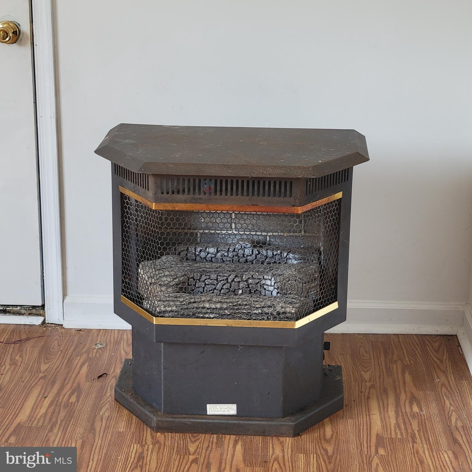 3475 Valley Road Berkeley Springs, WV 25411 - Photo 23 of 42 Family Room Gas Stove