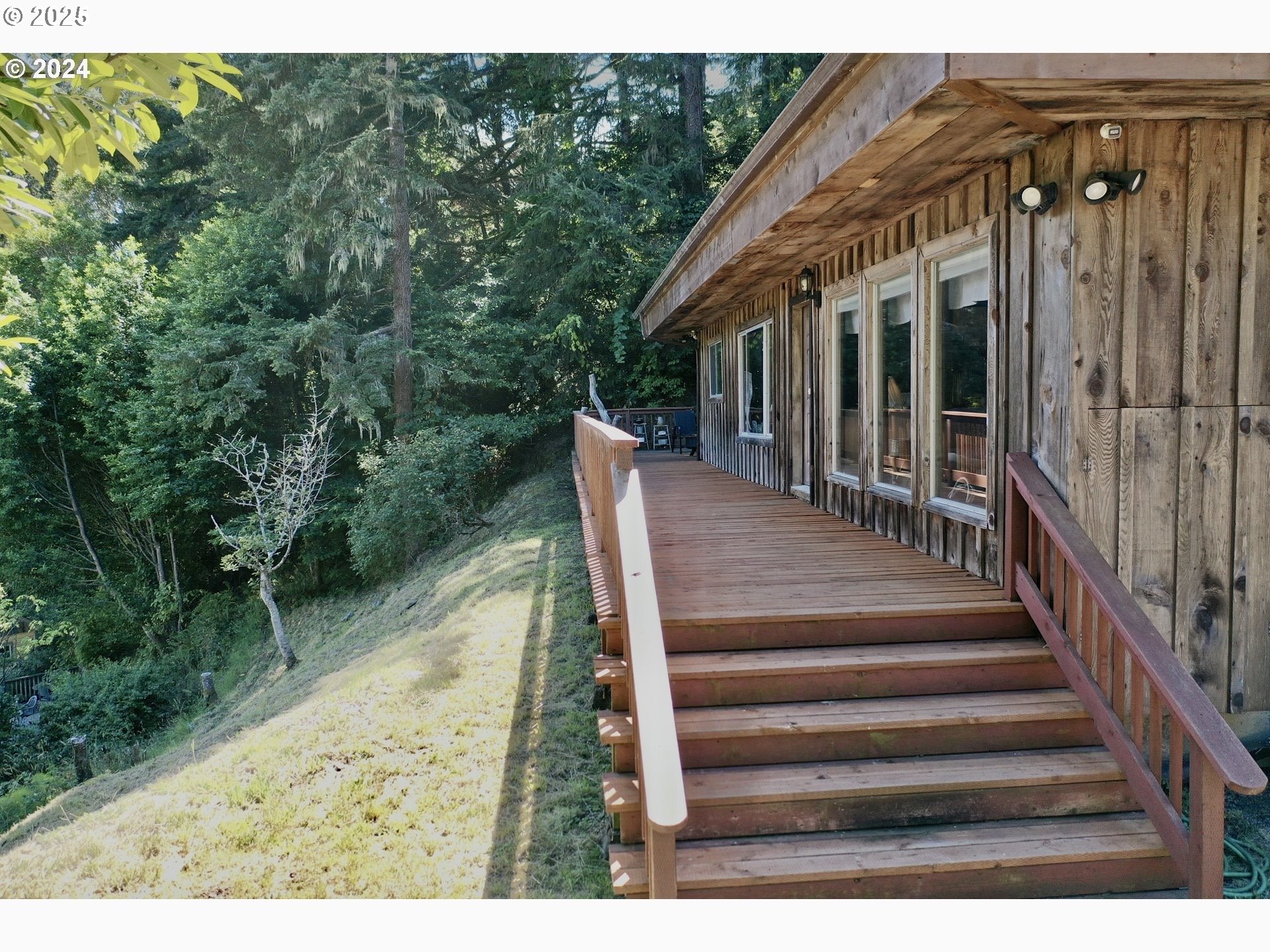 28656 Brooks Road Gold Beach, OR 97444 - Photo 3 of 43 Exterior