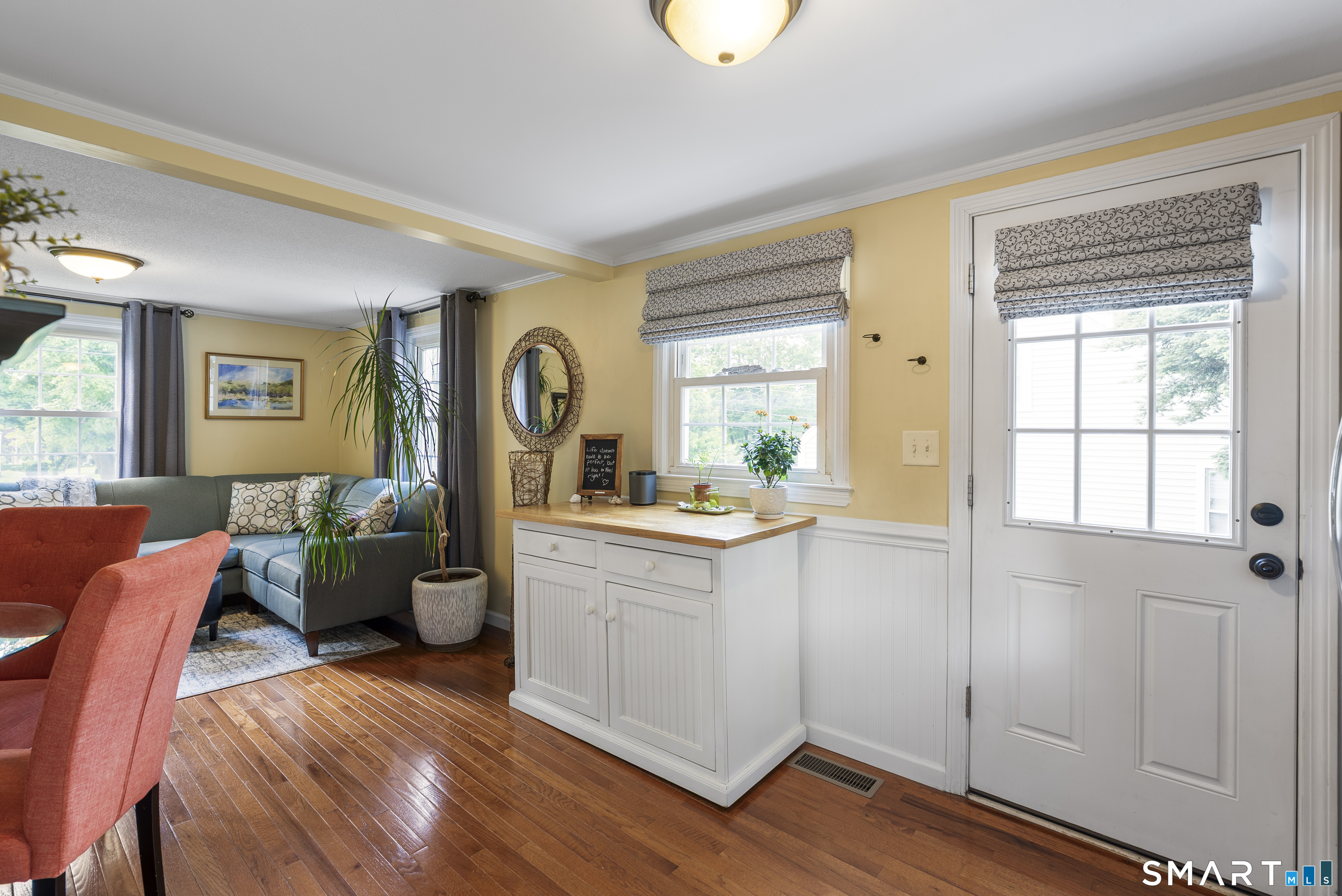 22 Rowe Place Bristol, CT 06010 - Photo 11 of 31