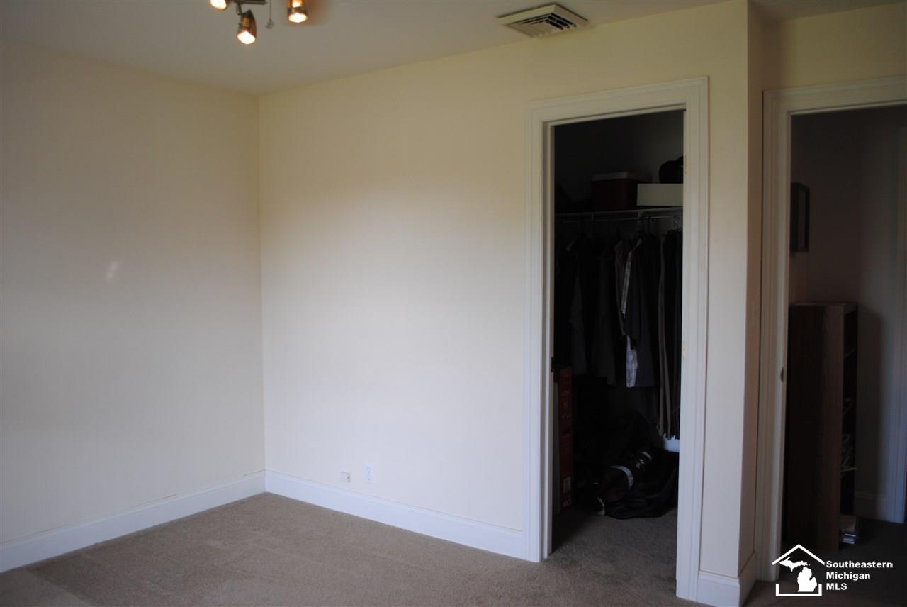 4410 Brest Road Newport, MI 48166 - Photo 26 of 42 31386171-25.JPG