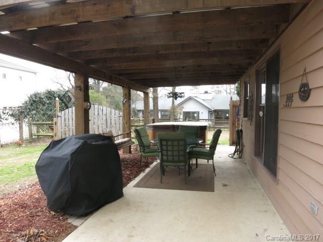4083 Alana Court, Unit 83 Tega Cay, SC 29708 - Photo 3 of 16 Gallery Image 3