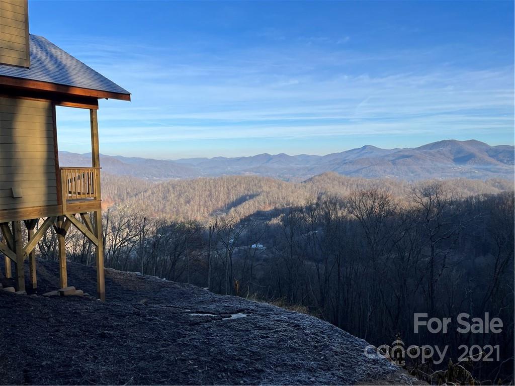 188 Smokey Ridge Loop Waynesville, NC 28786 - Photo 9 of 27