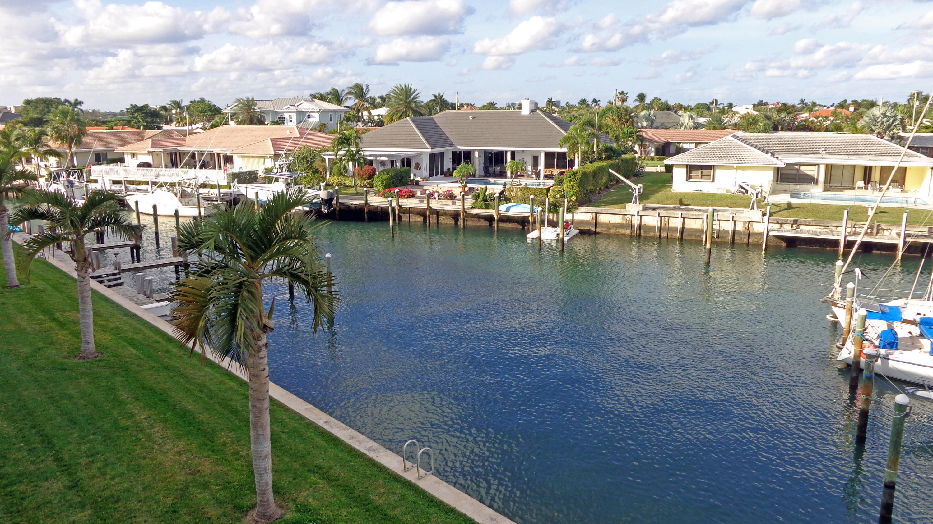 1070 Sugar Sands Boulevard, Unit 385 Riviera Beach, FL 33404 - Photo 3 of 21 Balcony View West
