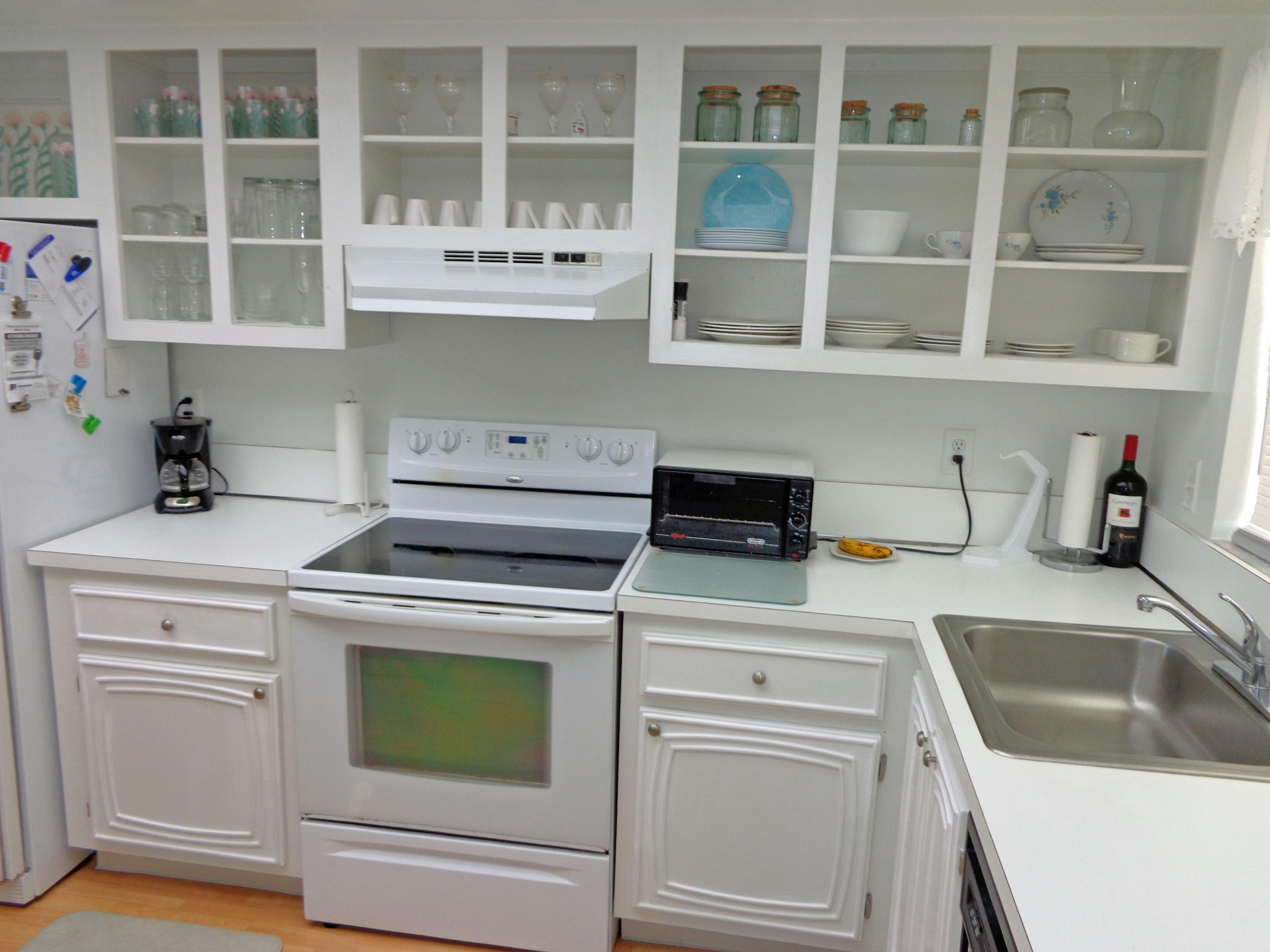1070 Sugar Sands Boulevard, Unit 385 Riviera Beach, FL 33404 - Photo 7 of 21 Kitchen