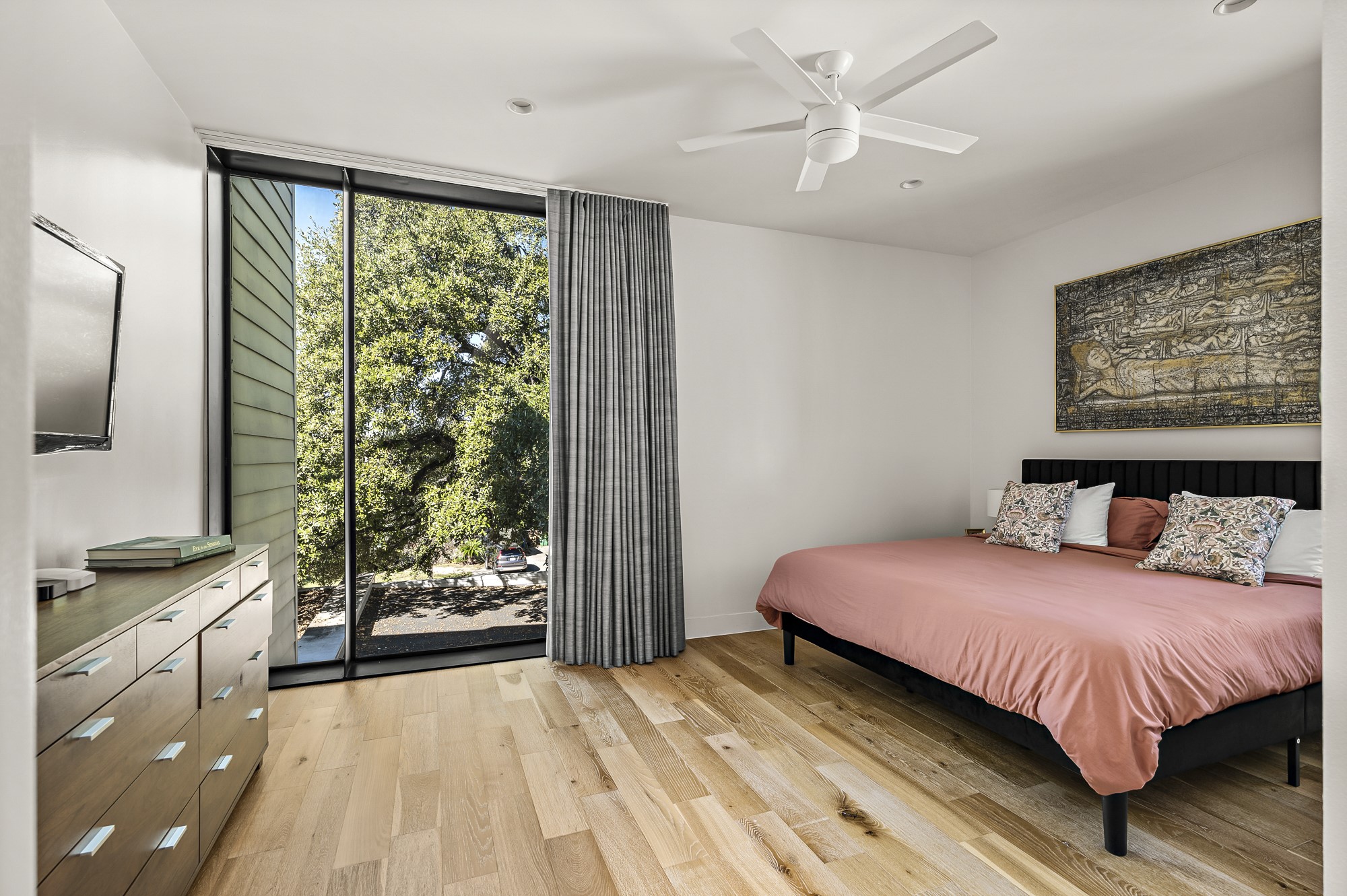 2411 Euclid Avenue, Unit A Austin, TX 78704 - Photo 4 of 40 Owners retreat, tucked in the trees