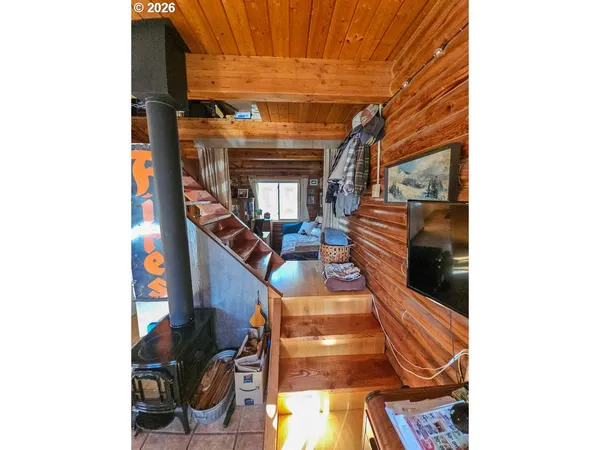 a view of entryway