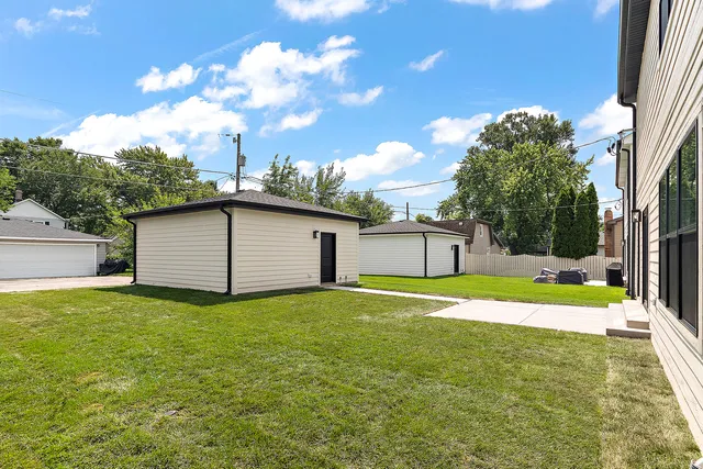 $774,900 | 1023 Walter Street, Lemont, IL 60439