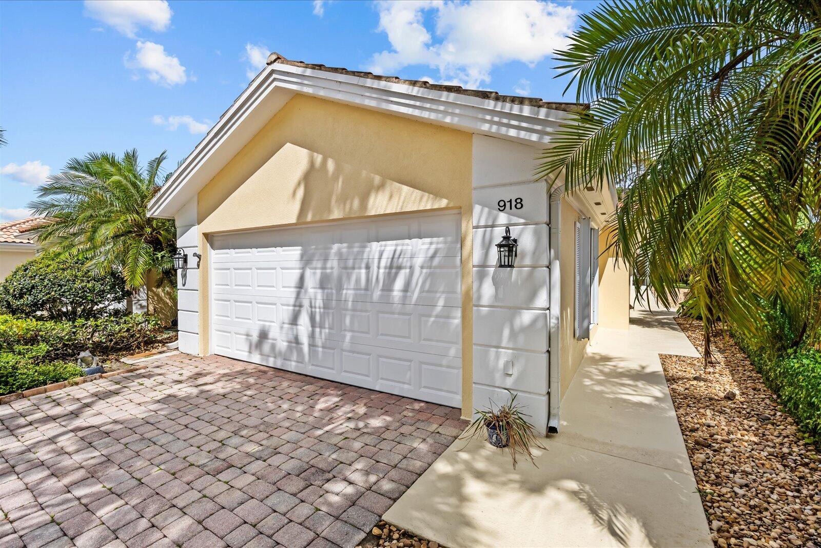 918 Southwest Balmoral Trace Stuart, FL 34997 - Photo 2 of 45 Front entrance