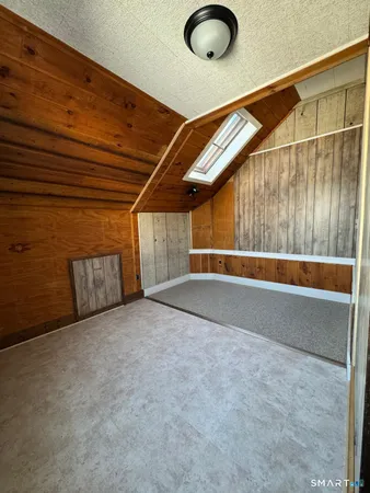 $1,900 | 87 Hill Street, Shelton, CT 06484