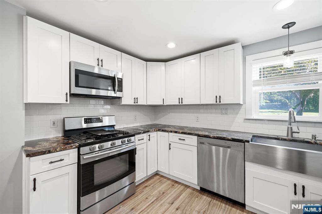 655 Macopin Road West Milford, NJ 07480 - Photo 10 of 30 Gallery Image 10