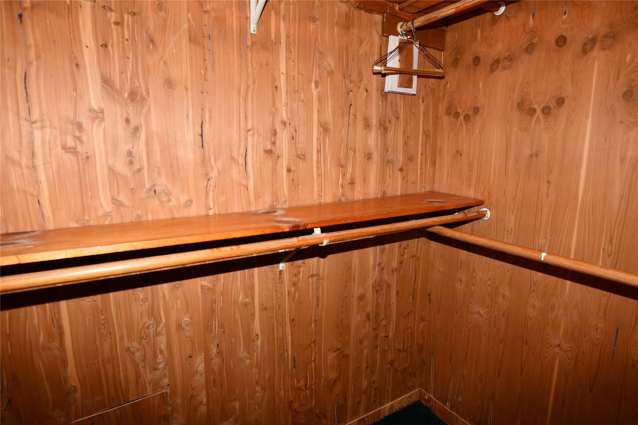 8518 Rinn Street Houston, TX 77078 - Photo 13 of 32 Primary Bedroom Closet