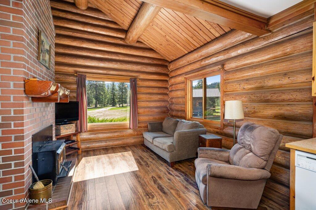 72 Hank Allen Way Blanchard, ID 83804 - Photo 11 of 43 Living room