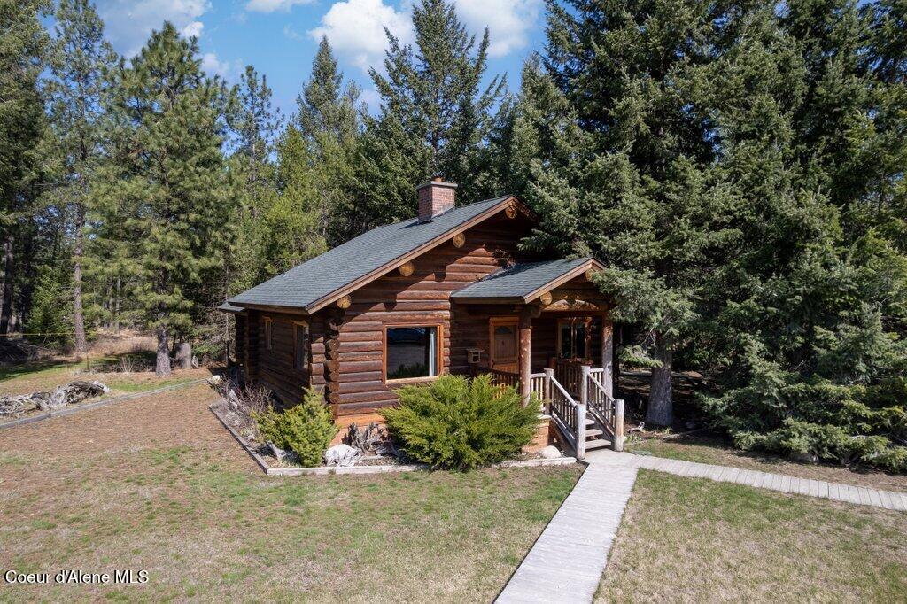 72 Hank Allen Way Blanchard, ID 83804 - Photo 24 of 43 Front of Cabin