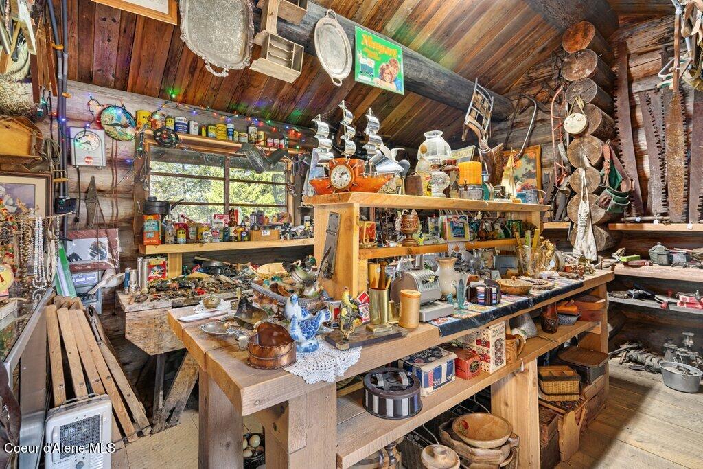 72 Hank Allen Way Blanchard, ID 83804 - Photo 37 of 43 Antique Store