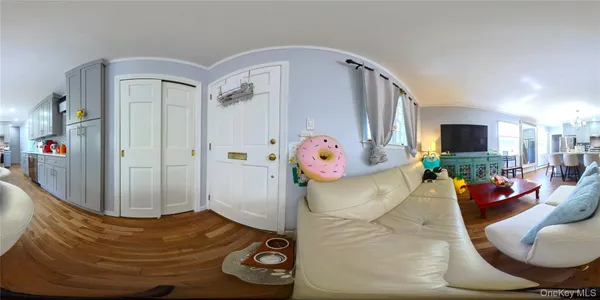 $950,000 | 6 Morris Lane, Great Neck, NY 11024