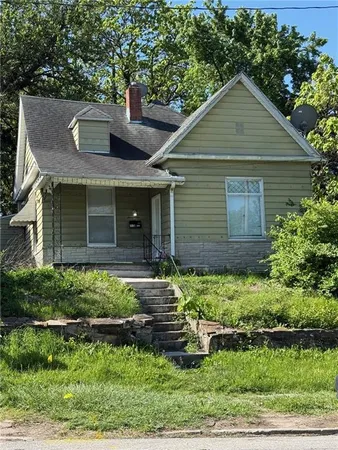 $107,250 | 1710 Mitchell Avenue, St. Joseph, MO 64507
