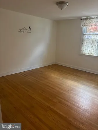 $2,300 | 329 North Oak Avenue, Clifton Heights, PA 19018