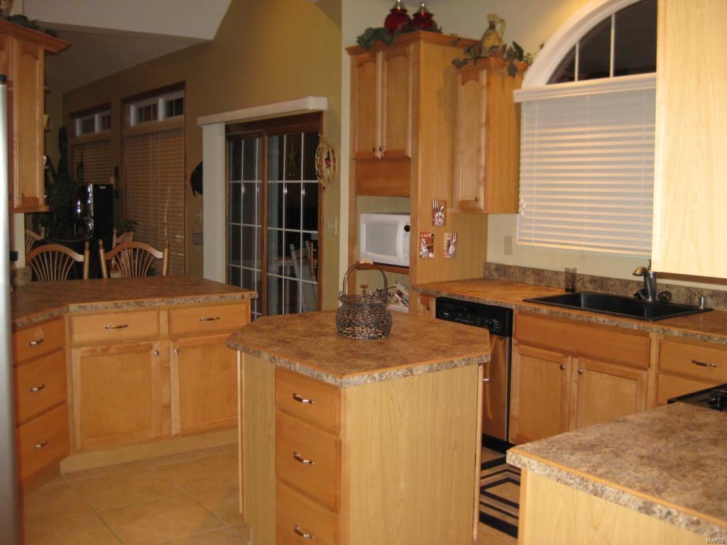 2951 Adie Road St. Ann, MO 63074 - Photo 2 of 40 Gallery Image 2