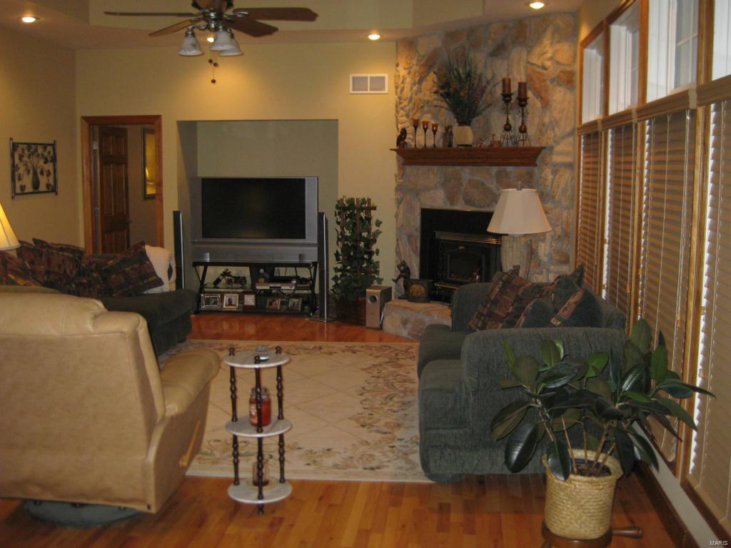 2951 Adie Road St. Ann, MO 63074 - Photo 8 of 40 Gallery Image 8